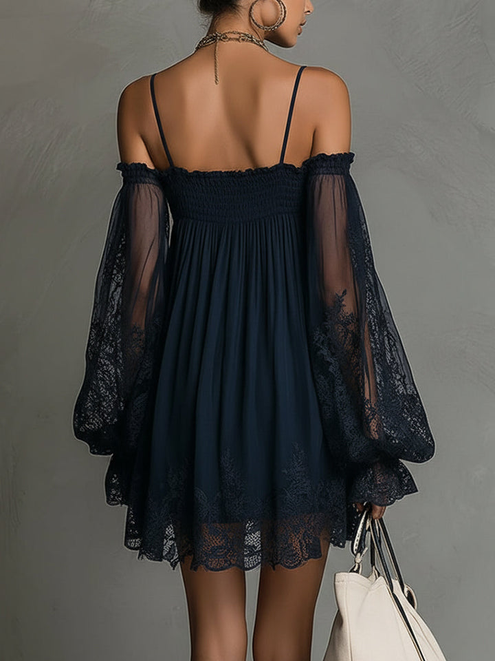 Nádia - Vestido mini com ombros à mostra e renda