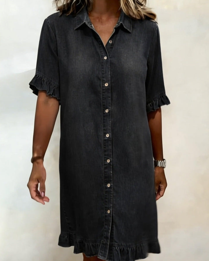 Vestido de Denim Confortável com Pregas Lisonjeiras