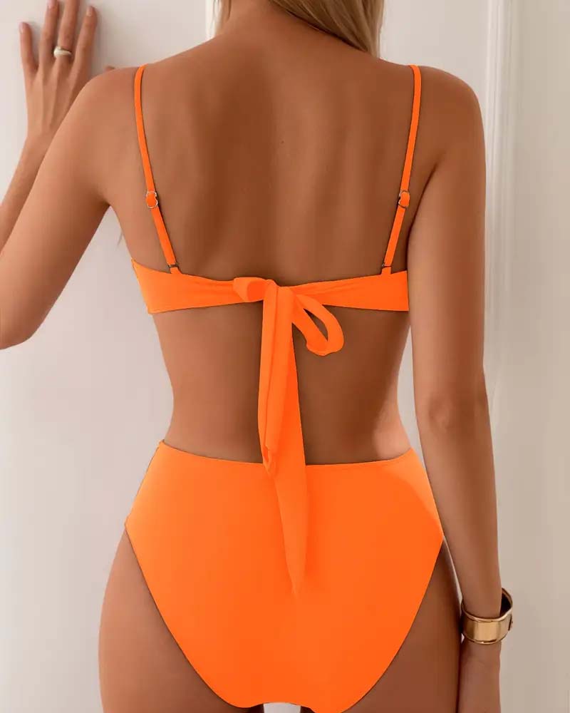 Laluna® | Bikini Sexy e Trendy em Dois Peças