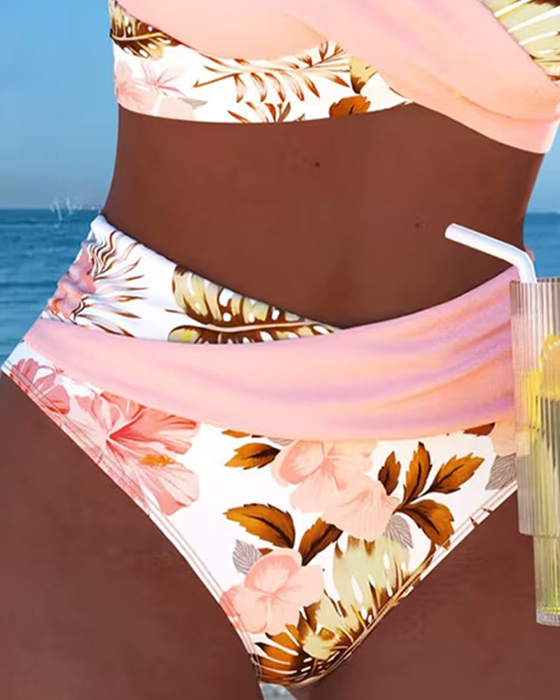 Biquíni com padrão floral contrastante e fenda