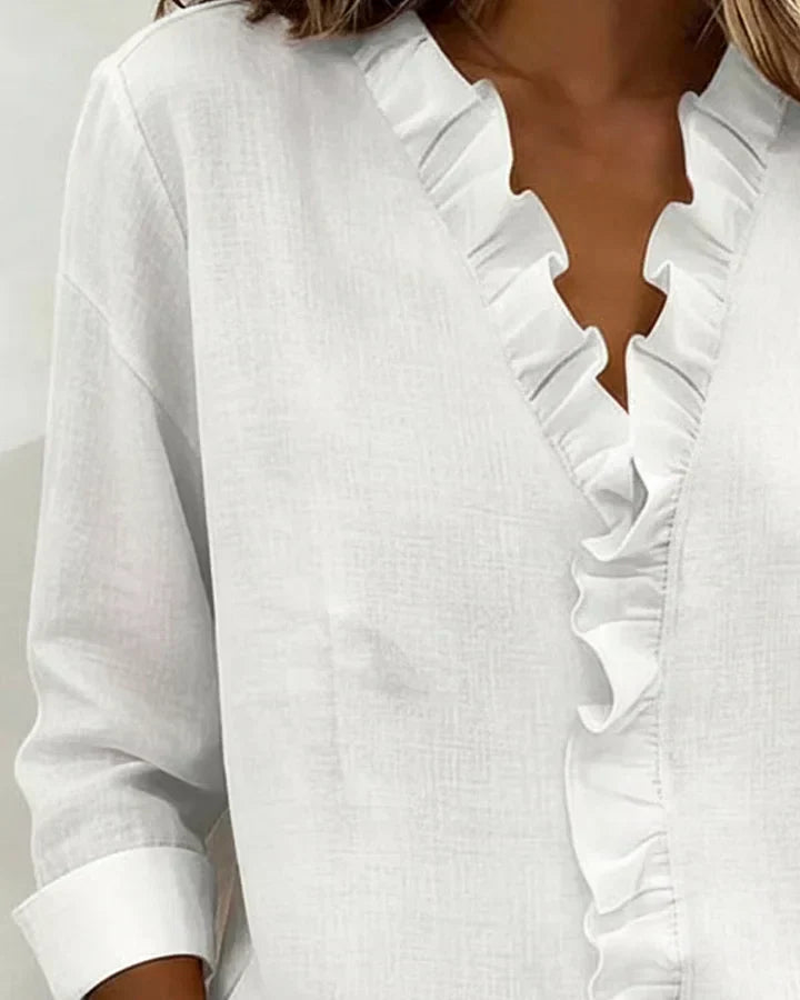 Indie | Blusa com Rendas, Decote em V e Mangas Longas