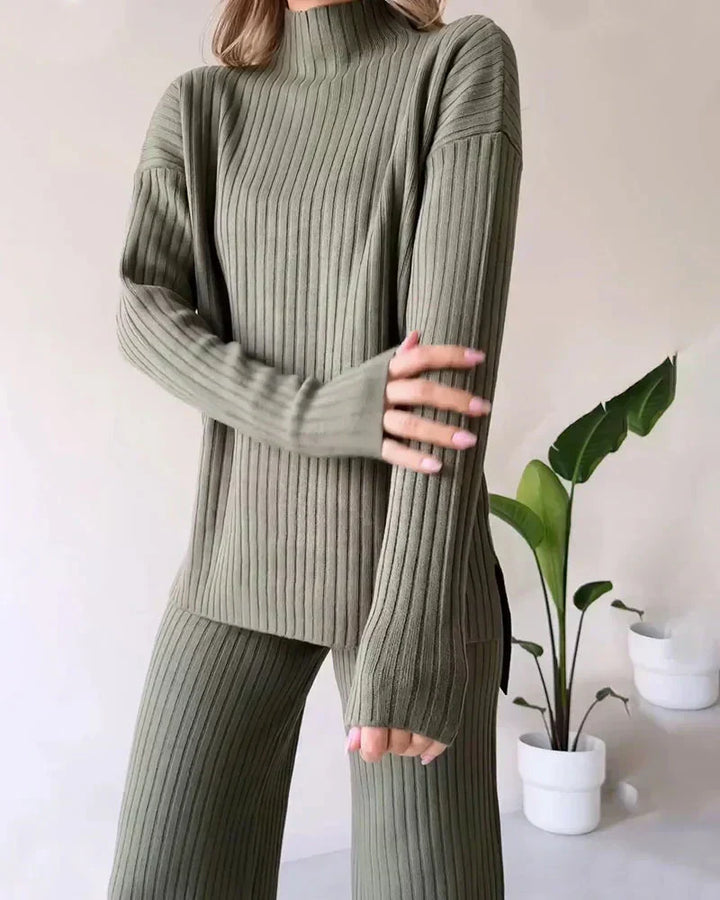 Lola - Conjunto Essencial com Pullover Correspondente