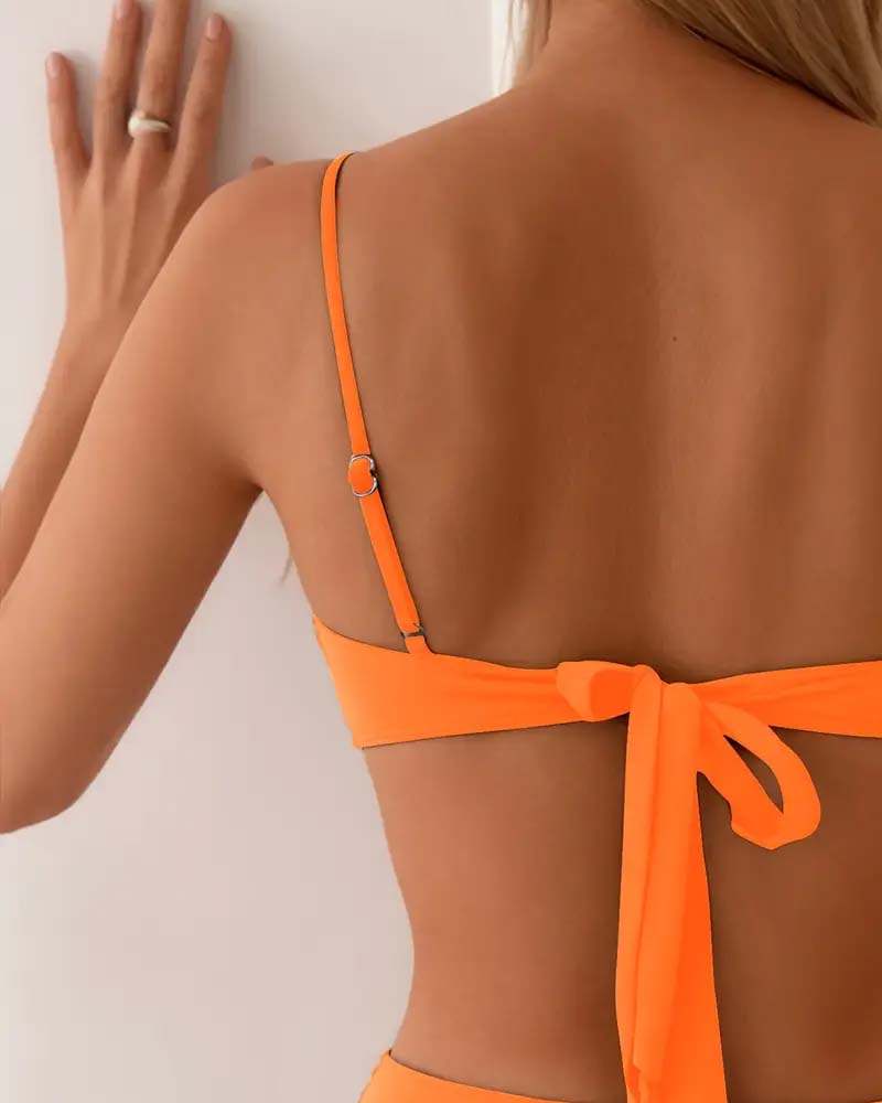 Laluna® | Bikini Sexy e Trendy em Dois Peças