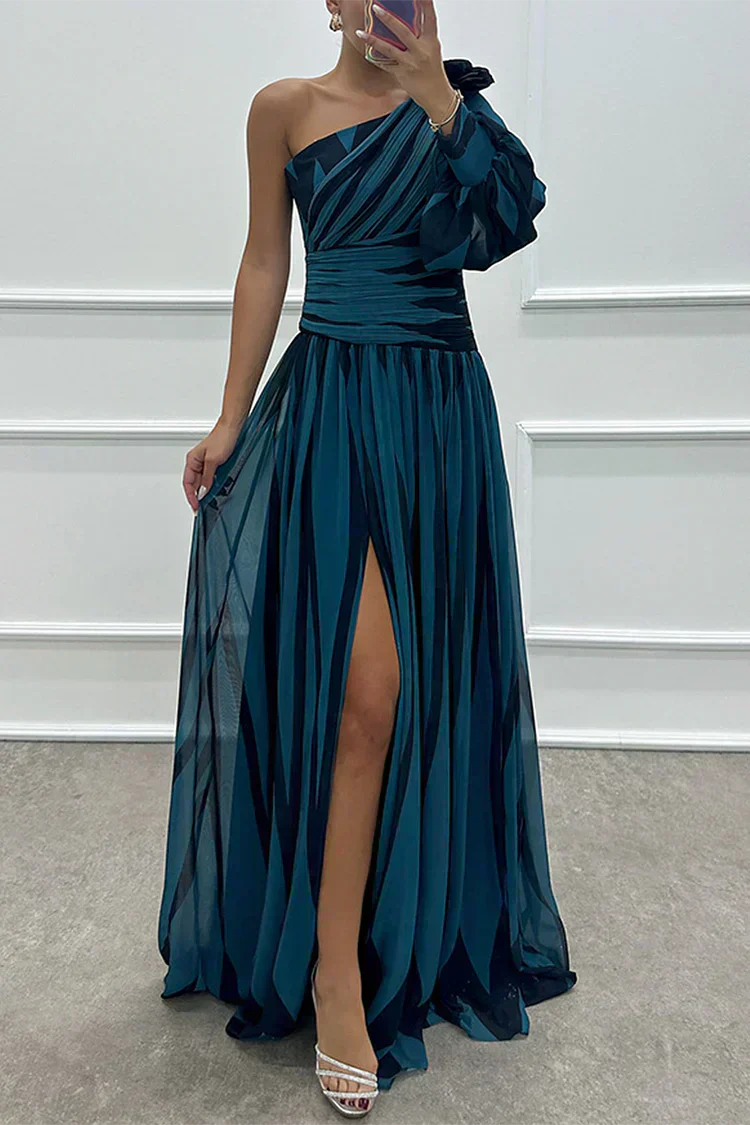 Shiloh - Vestido Maximalista Elegante com Riscas e Alça Única