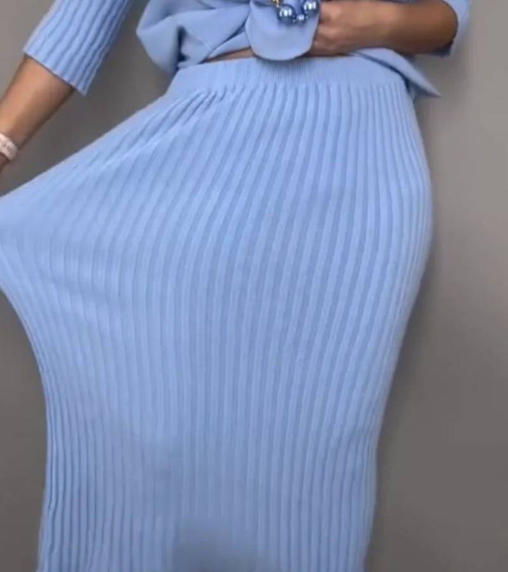 Aisha – Conjunto de malha com saia midi canelada