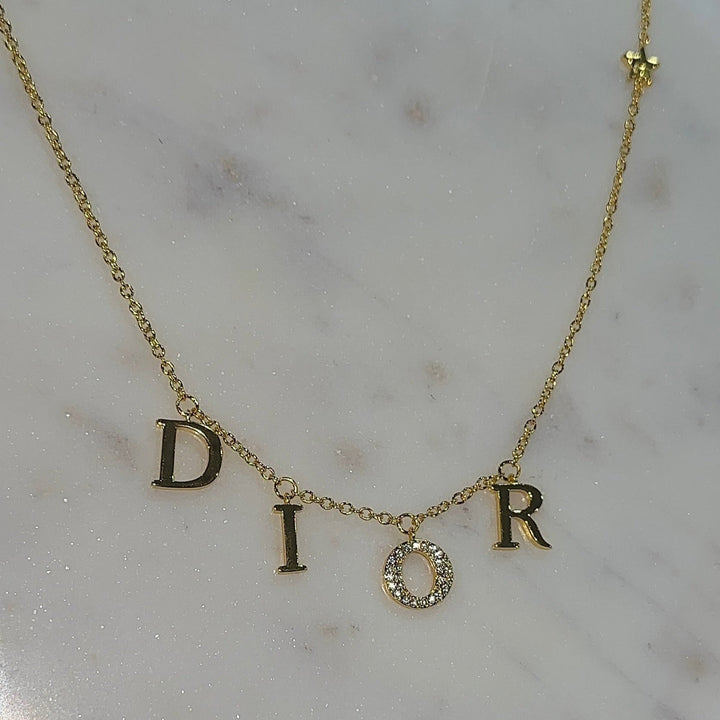 Colar DR Dourado