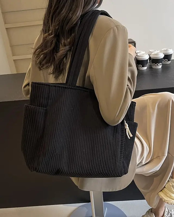 Tilda – Bolsa de Ombro Canalisada com Detalhe de Corda