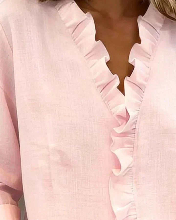 Indie | Blusa com Rendas, Decote em V e Mangas Longas