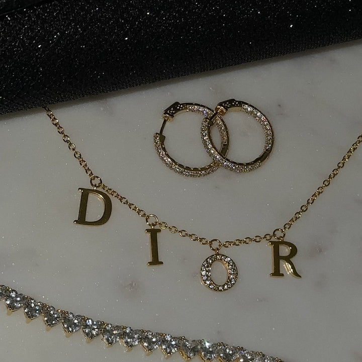 Colar DR Dourado