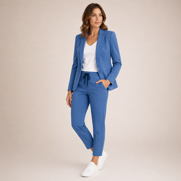 Eva™ | Conjunto Casual com Acento Desportivo
