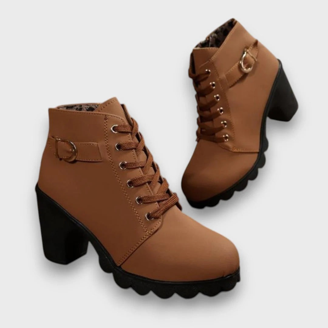Lorena™| Botas de Tornozelo em Imitação de Couro | Edição Premium