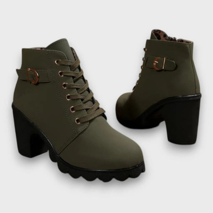 Lorena™| Botas de Tornozelo em Imitação de Couro | Edição Premium