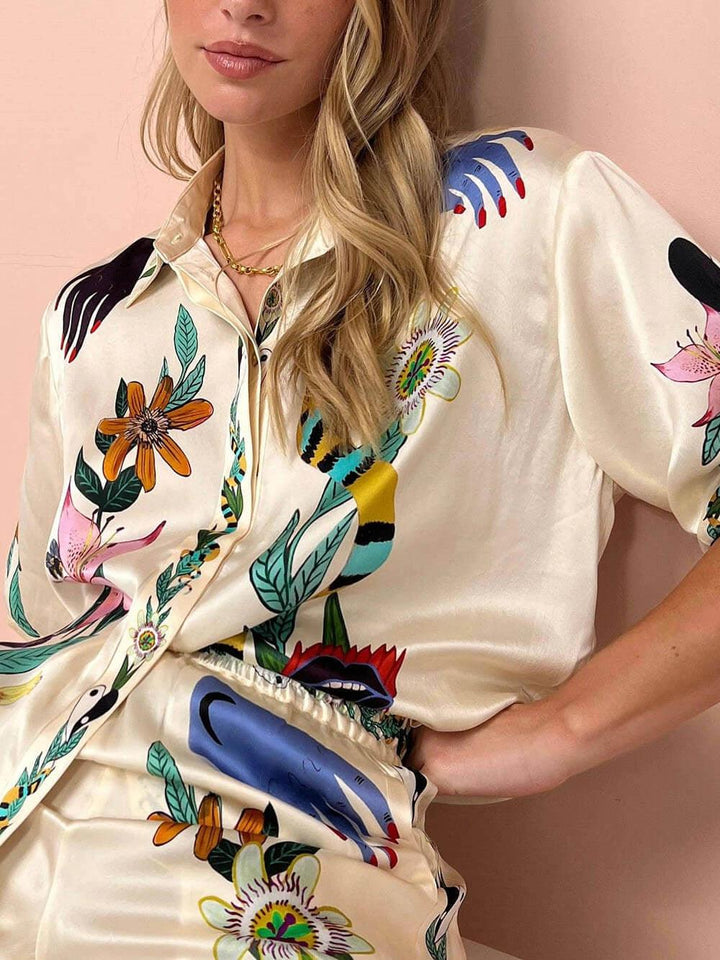 Nika | Conjunto de Camiseta e Calças Satin com Estampado Único Vibes de Resort