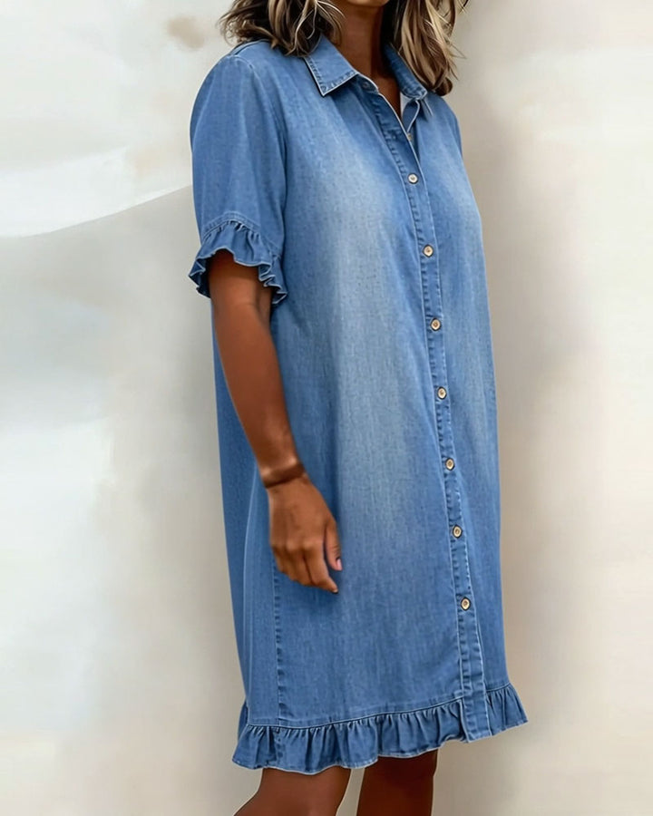 Vestido de Denim Confortável com Pregas Lisonjeiras